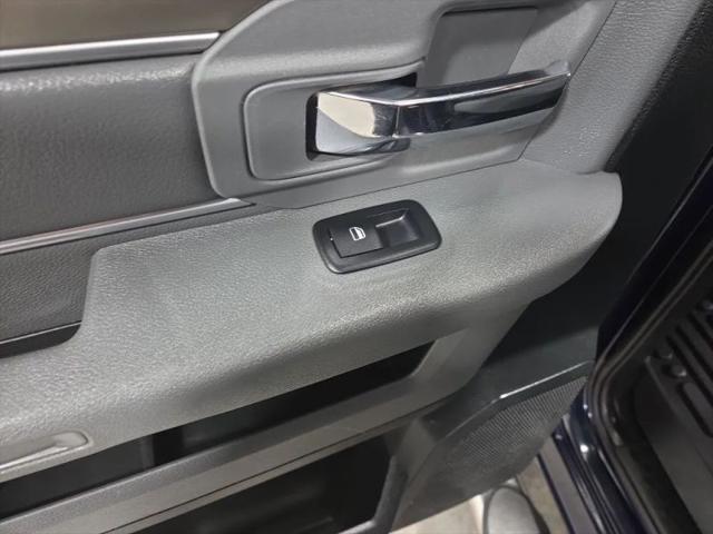 2017 Ram 1500 SLT Crew Cab 4x4 5'7" Box