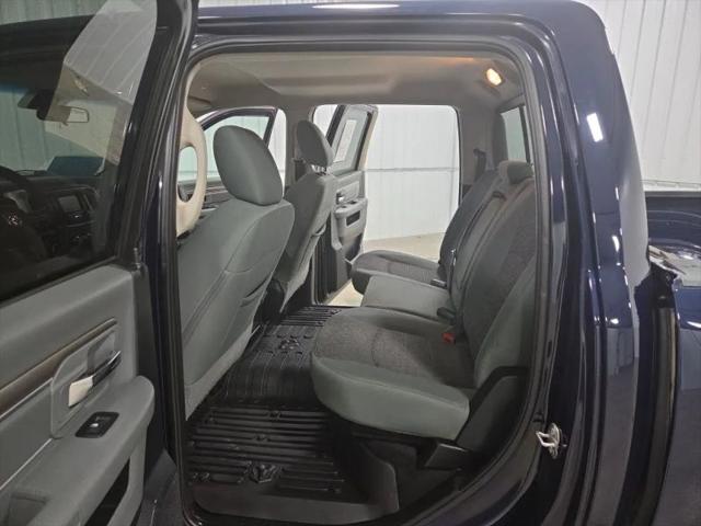 2017 Ram 1500 SLT Crew Cab 4x4 5'7" Box