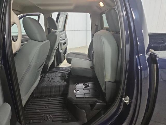 2017 Ram 1500 SLT Crew Cab 4x4 5'7" Box