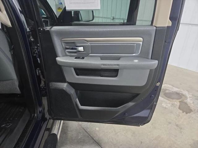 2017 Ram 1500 SLT Crew Cab 4x4 5'7" Box
