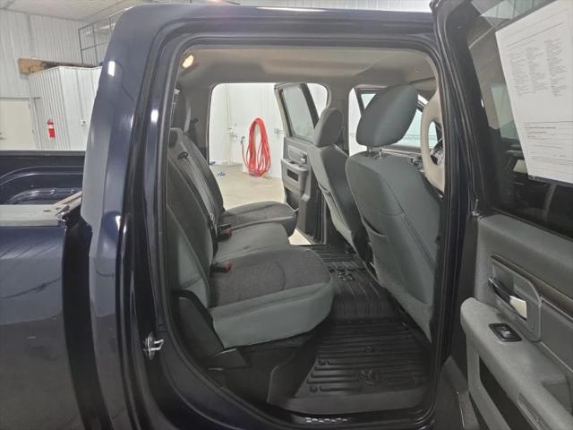 2017 Ram 1500 SLT Crew Cab 4x4 5'7" Box