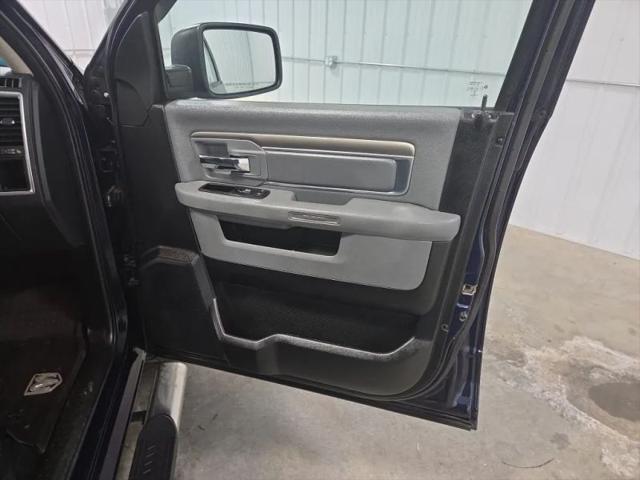 2017 Ram 1500 SLT Crew Cab 4x4 5'7" Box