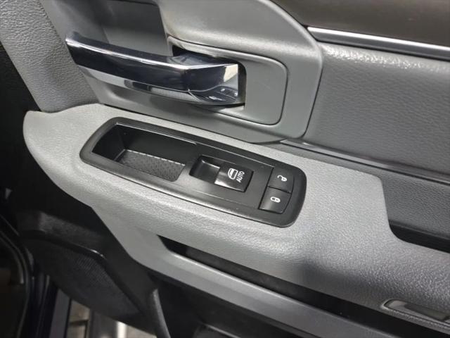 2017 Ram 1500 SLT Crew Cab 4x4 5'7" Box