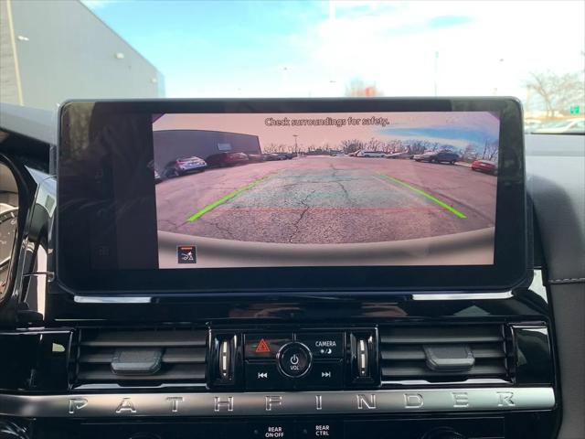 2026 Nissan Pathfinder SV