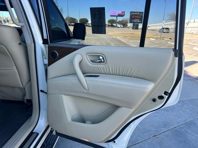 2017 INFINITI QX80 Base