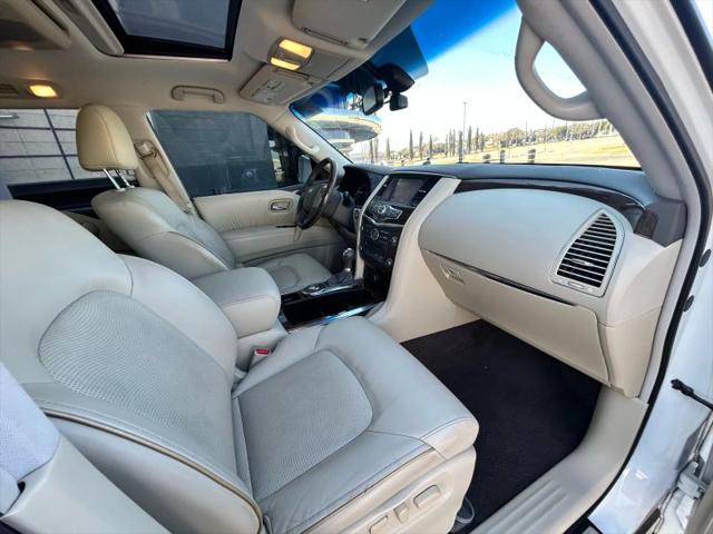 2017 INFINITI QX80 Base