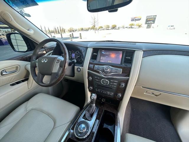 2017 INFINITI QX80 Base