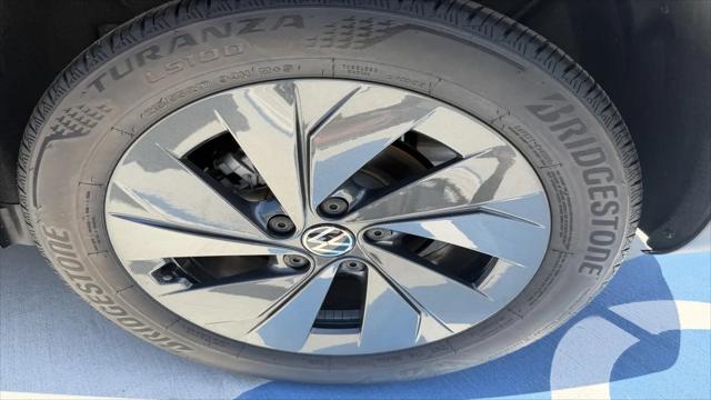 2026 Volkswagen Taos S