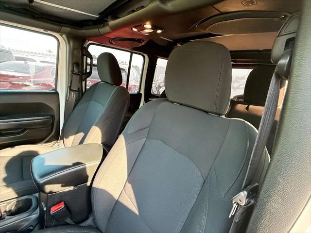 2022 Jeep Wrangler Unlimited Willys 4x4