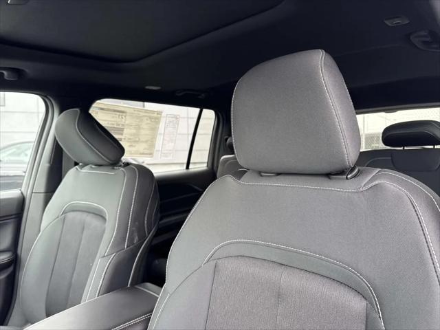 2026 Jeep Grand Cherokee L Altitude 4x2