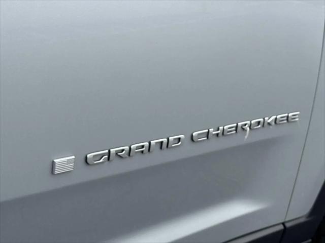 2026 Jeep Grand Cherokee L Altitude 4x2
