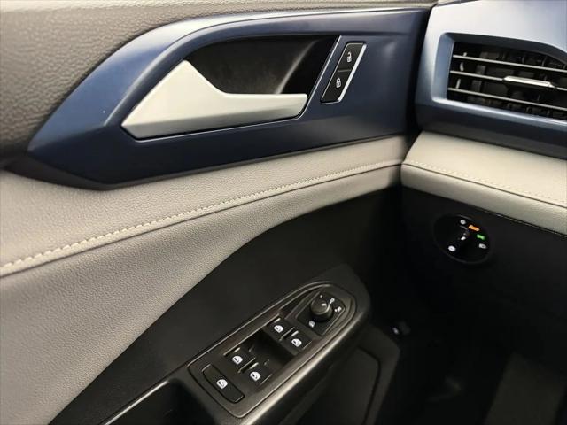 2024 Volkswagen Taos 1.5T SE