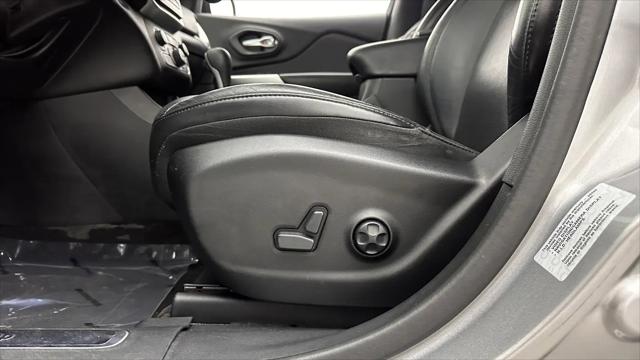 2016 Jeep Cherokee Overland