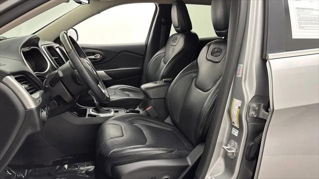2016 Jeep Cherokee Overland