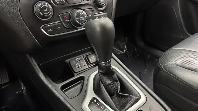 2016 Jeep Cherokee Overland