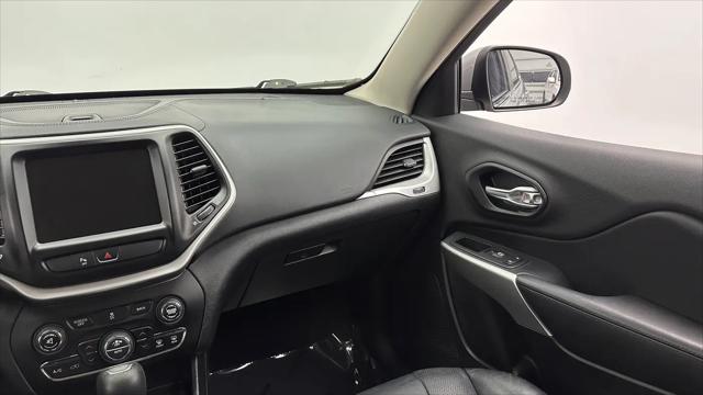2016 Jeep Cherokee Overland