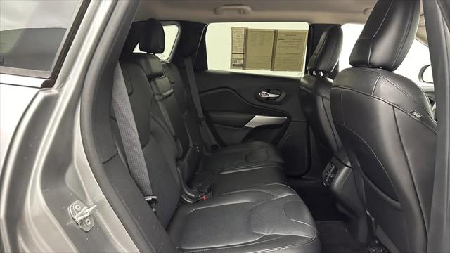 2016 Jeep Cherokee Overland