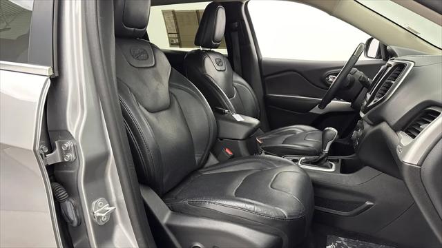 2016 Jeep Cherokee Overland
