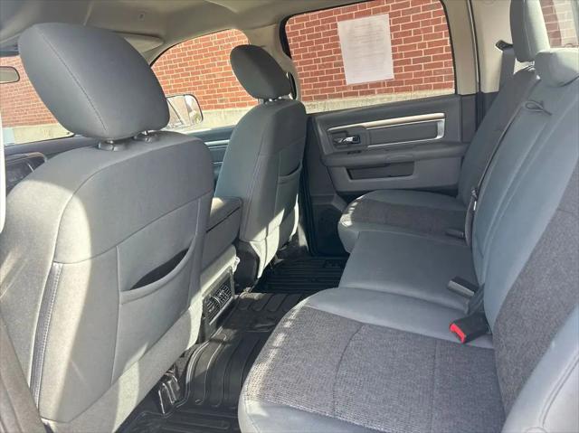 2017 Ram 1500 SLT Crew Cab 4x4 5'7" Box