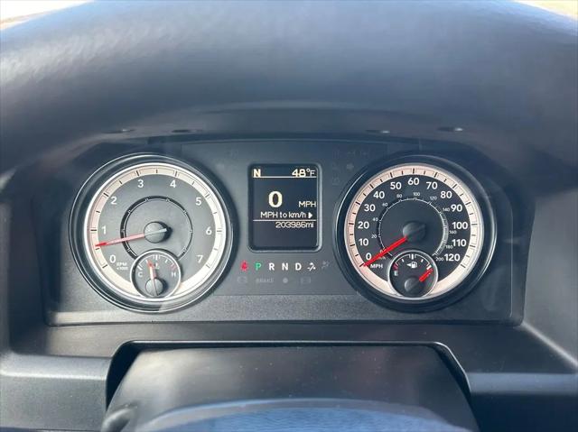 2017 Ram 1500 SLT Crew Cab 4x4 5'7" Box