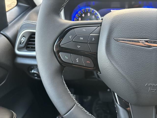 2026 Chrysler Pacifica Select AWD