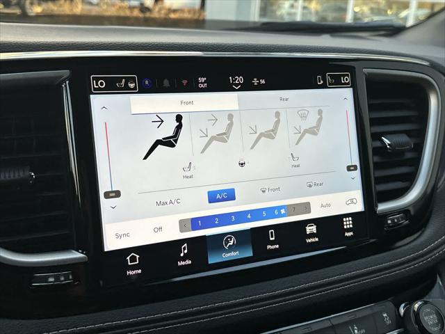 2026 Chrysler Pacifica Select AWD
