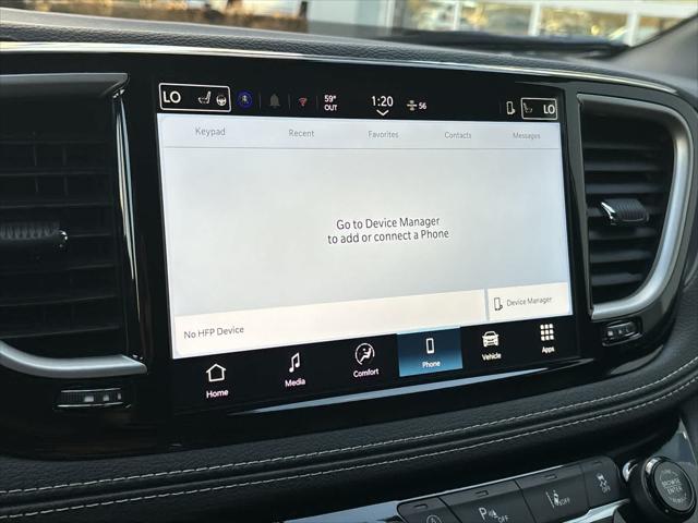 2026 Chrysler Pacifica Select AWD