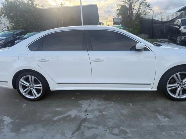 2013 Volkswagen Passat 2.0L TDI SEL Premium