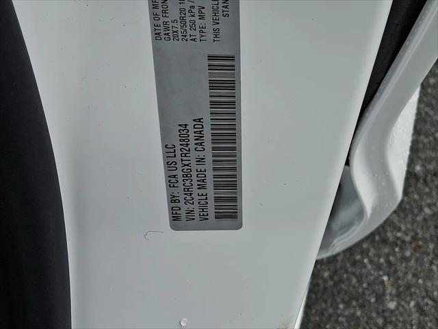 2026 Chrysler Pacifica Select AWD