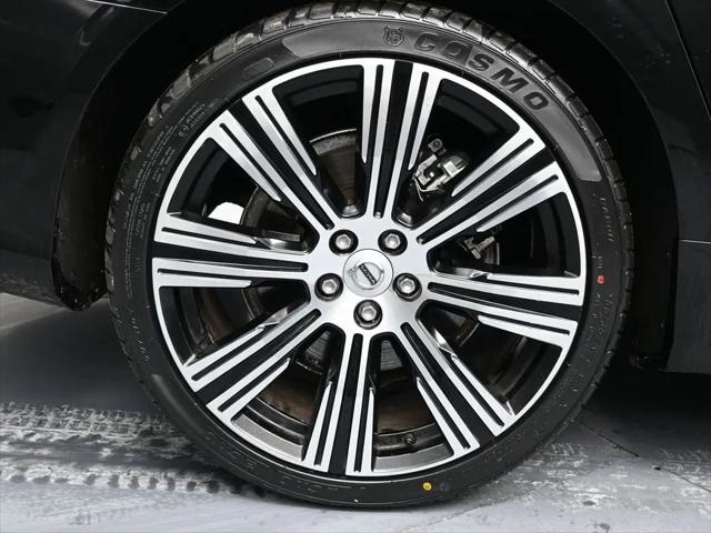 2023 Volvo S90 B6 Plus