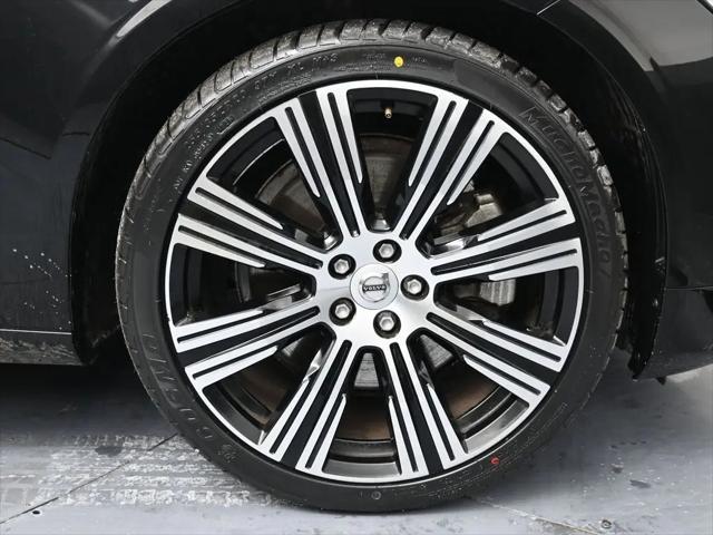 2023 Volvo S90 B6 Plus