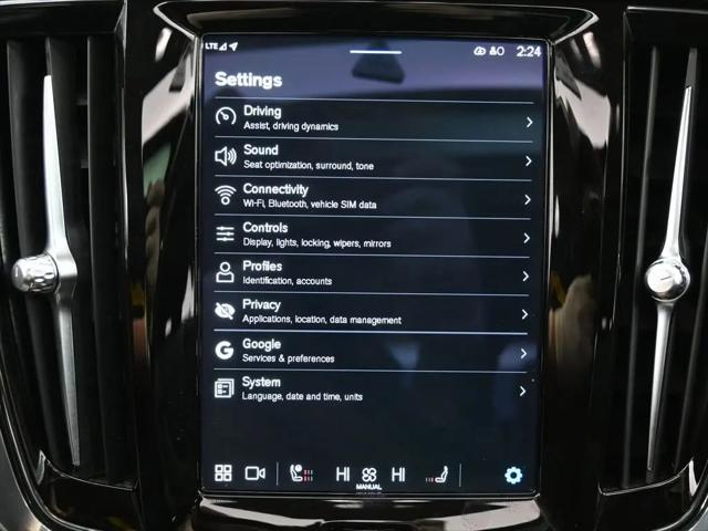 2023 Volvo S90 B6 Plus
