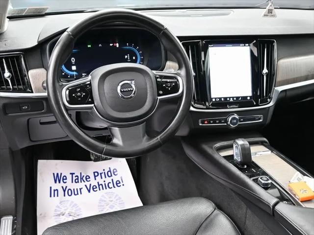 2023 Volvo S90 B6 Plus