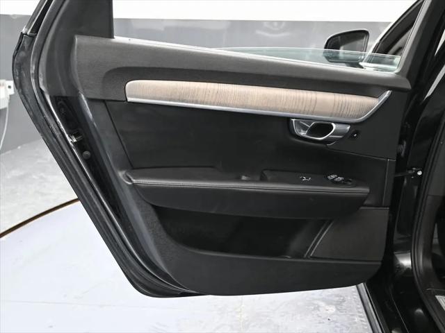 2023 Volvo S90 B6 Plus