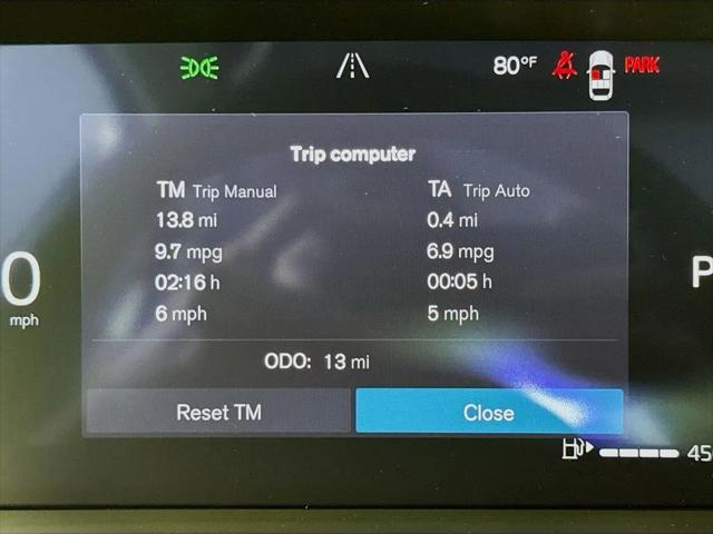 2026 Volvo XC40 Plus, B5 AWD Gas (mild hybrid), Dark
