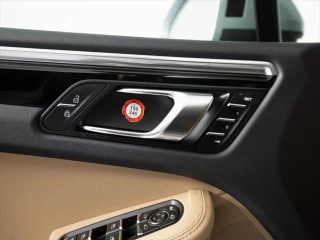 2021 Porsche Macan Macan