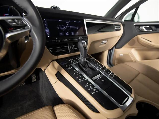 2021 Porsche Macan Macan