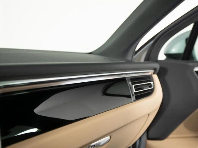 2021 Porsche Macan Macan