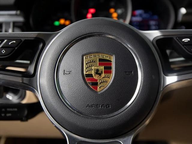 2021 Porsche Macan Macan