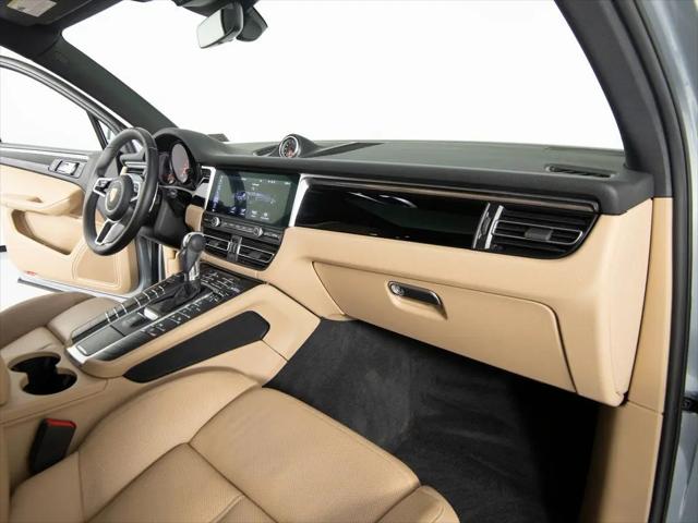 2021 Porsche Macan Macan