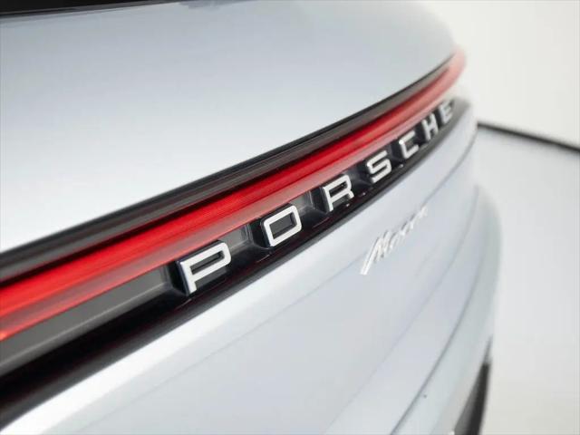 2021 Porsche Macan Macan