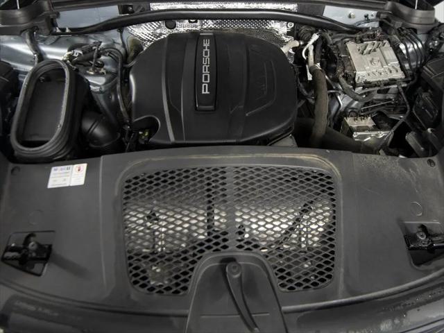 2021 Porsche Macan Macan