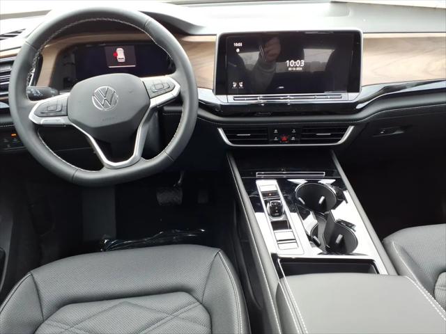 2026 Volkswagen Atlas SE with Technology
