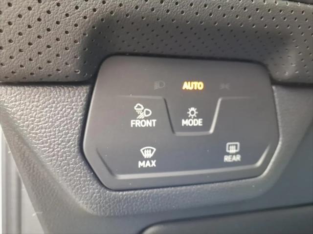 2026 Volkswagen Atlas Cross Sport SE with Technology