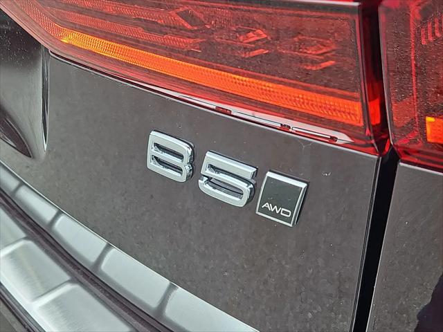 2026 Volvo XC60 B5 Core