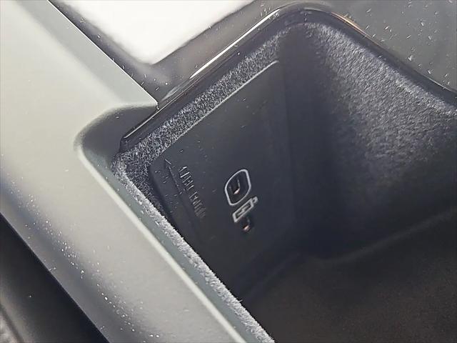 2026 Volvo XC60 B5 Core