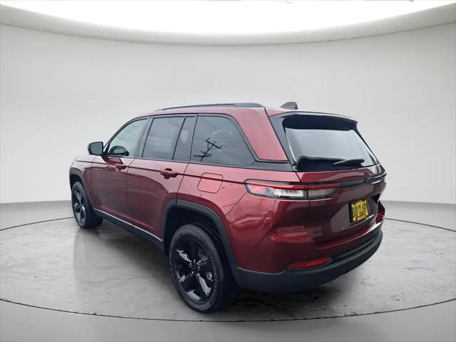 2025 Jeep Grand Cherokee Altitude X 4x4
