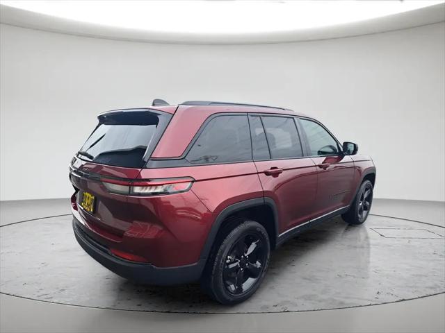 2025 Jeep Grand Cherokee Altitude X 4x4