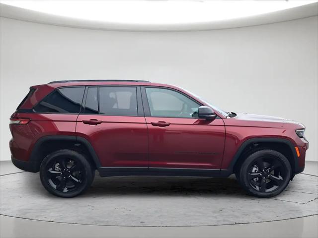 2025 Jeep Grand Cherokee Altitude X 4x4