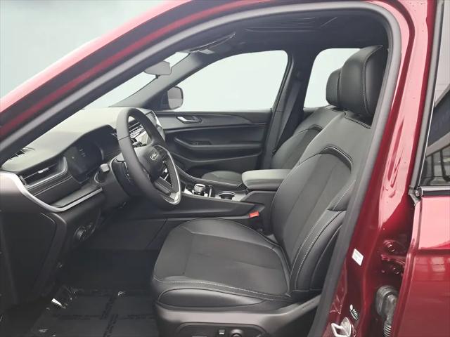 2025 Jeep Grand Cherokee Altitude X 4x4